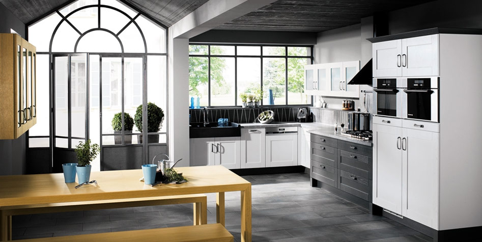 Classic Black and White Kitchen Design - Interior Design Ideas