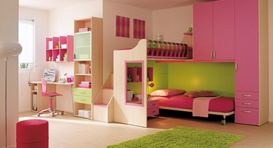 Pink and Green Badroom Decoration