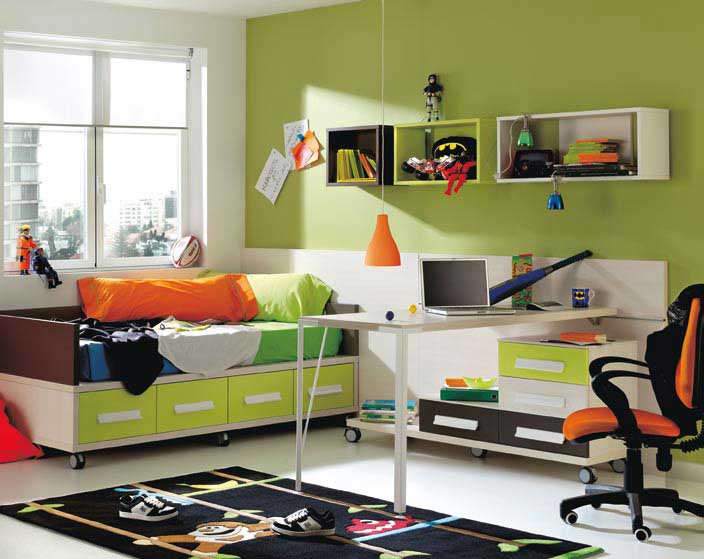 Fresh Green Boy Room with Study Desk Interior Design Ideas