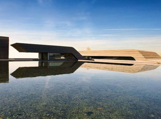 Amazing House Work of Art Design 2012