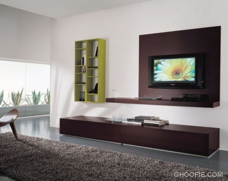 Spacious Living Room with TV Wall Mount Ideas - Interior ...