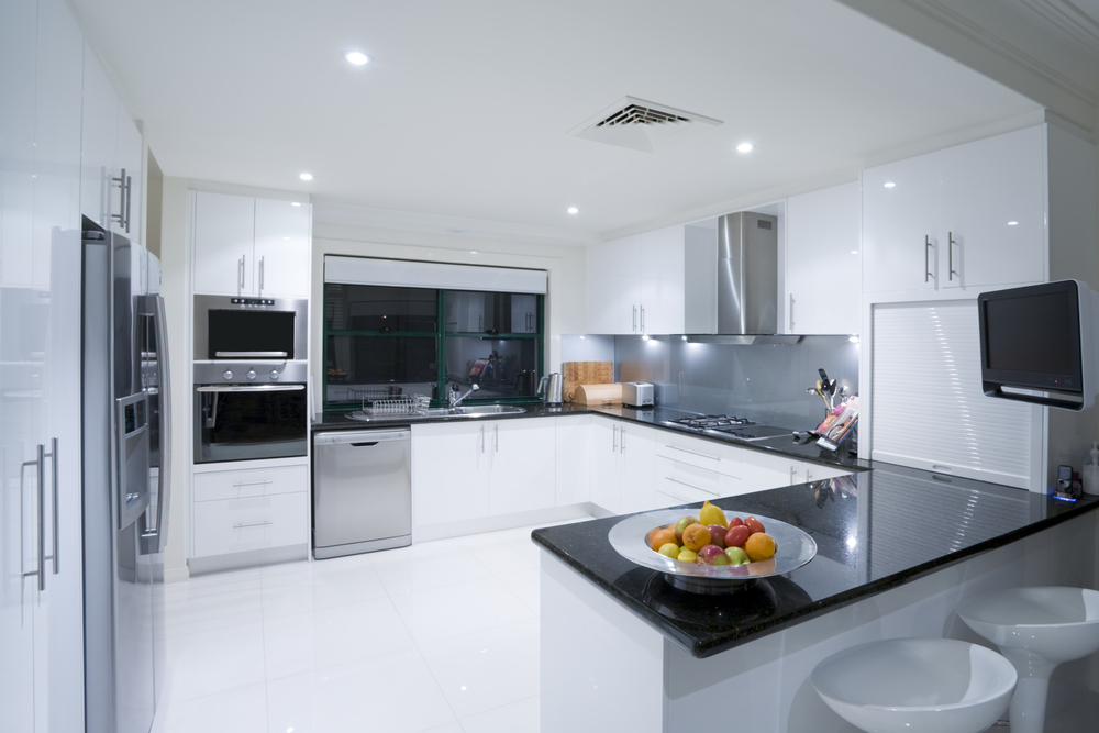 Black and white sleek kitchen designs - Interior Design Ideas