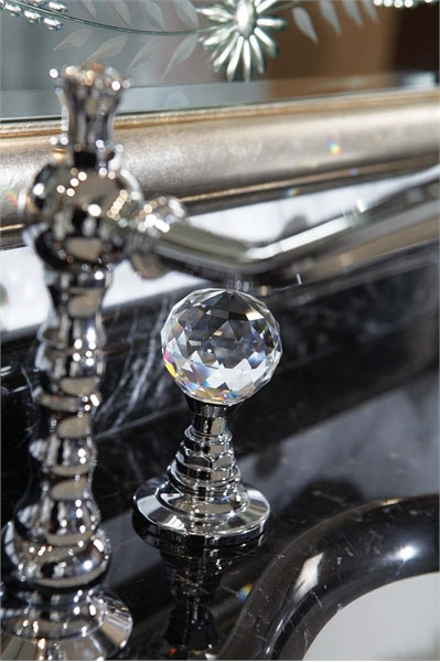 Luxury Classic Bathroom details Handles Could be Made of Metal and Crystal Swarovski
