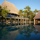 Pool With Coconut Tree Anantara Kihavah Villas