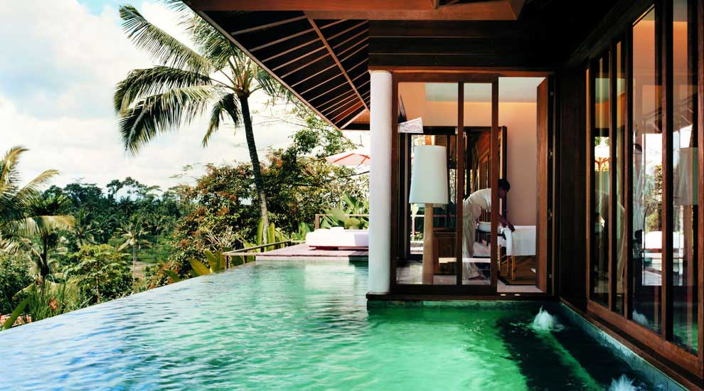Nice Design Room Adjacent to the Pool Como Shambhala Resort