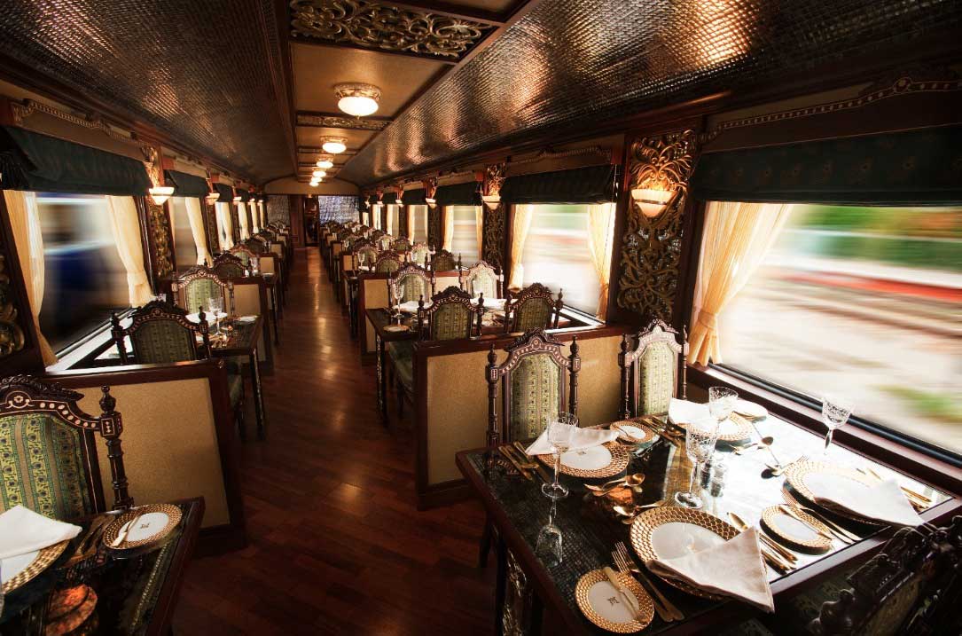 Beautiful Train Dining Carriage Interior Design Ideas