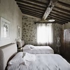 Elegant Bedroom with Doble Bed Design