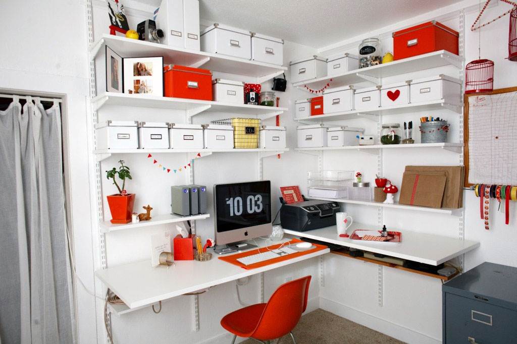 Stylist Orange White Office with MAC