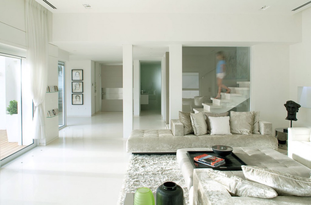 Low Stair Design Living Room