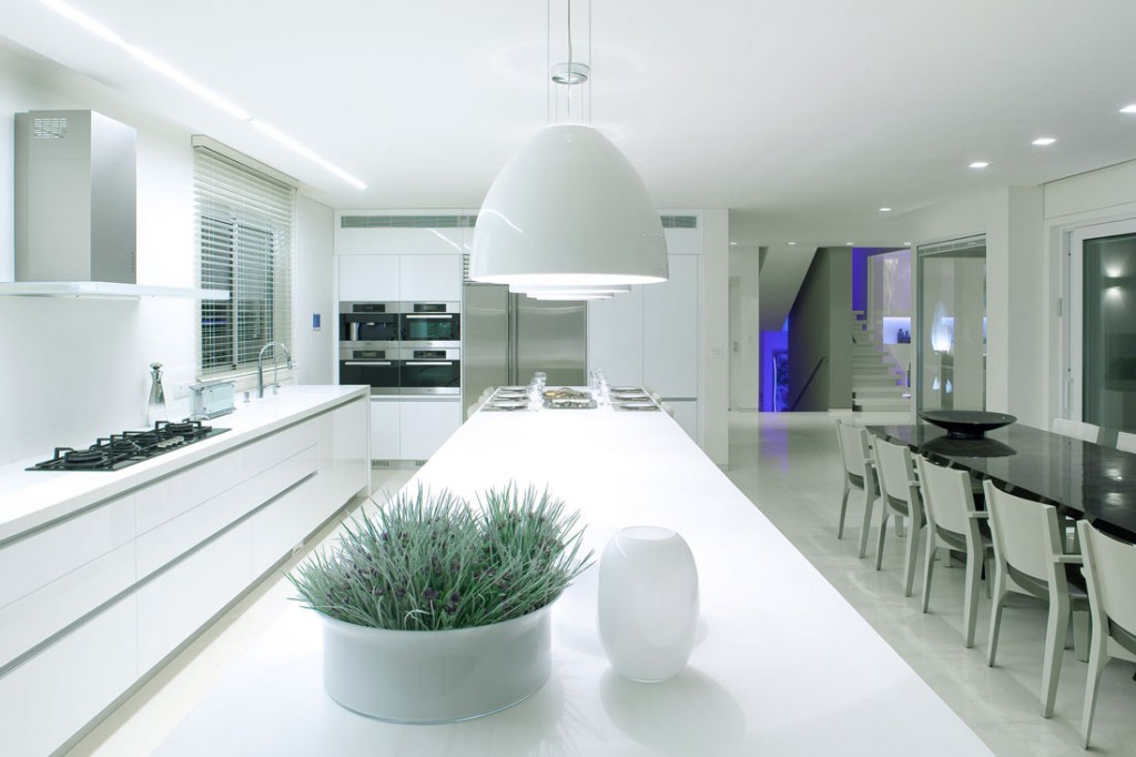 White Kitchen Countertops Design
