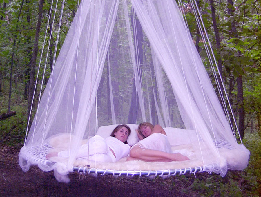 Mosquito Net Outdoor White Floating Bed