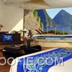 Master bedroom Lounge with Amazing Montain View