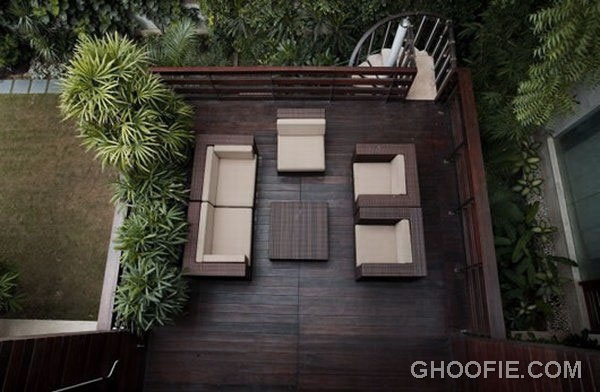 Elegant Outdoor Patio with Contemporary Furniture Design Ideas