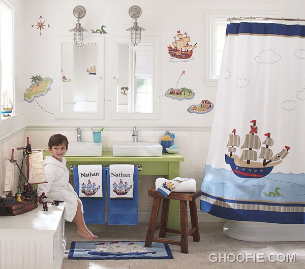 Kids Bathroom with Sailor Theme Decorating