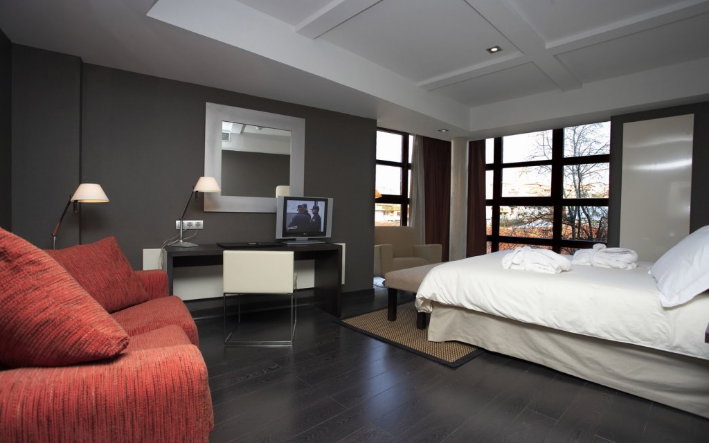 Stylish gray bedroom