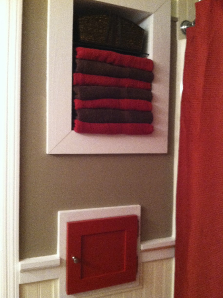 Elegant bathroom towels storage